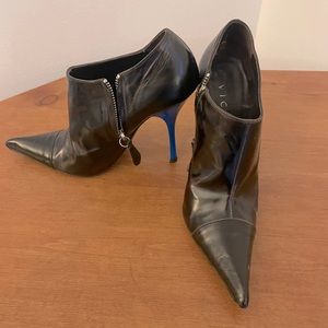 Blue heeled black booties!